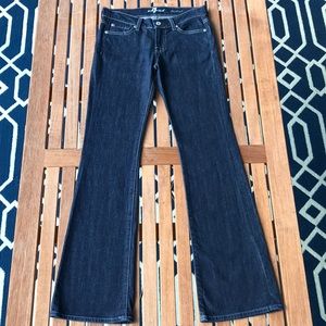 EUC 7FAM Bootcut Jeans, Size 25